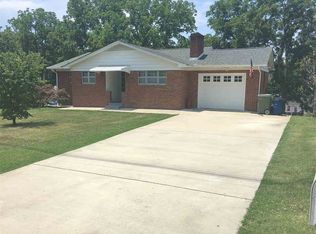 246 Laurel St, Morristown, TN 37813