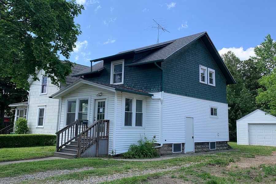 1112 E Ganson St, Jackson, MI 49201 | Zillow