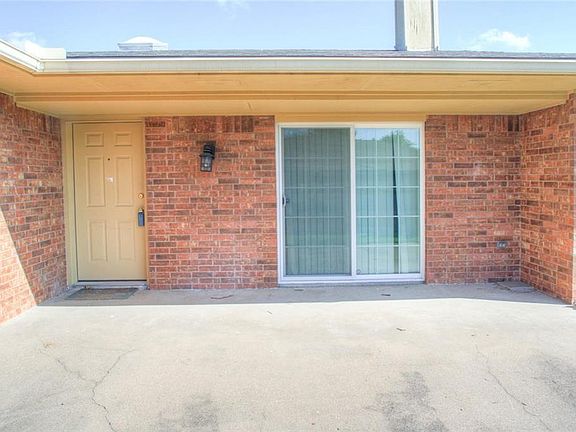 5th image of 804 Shadywood Ln