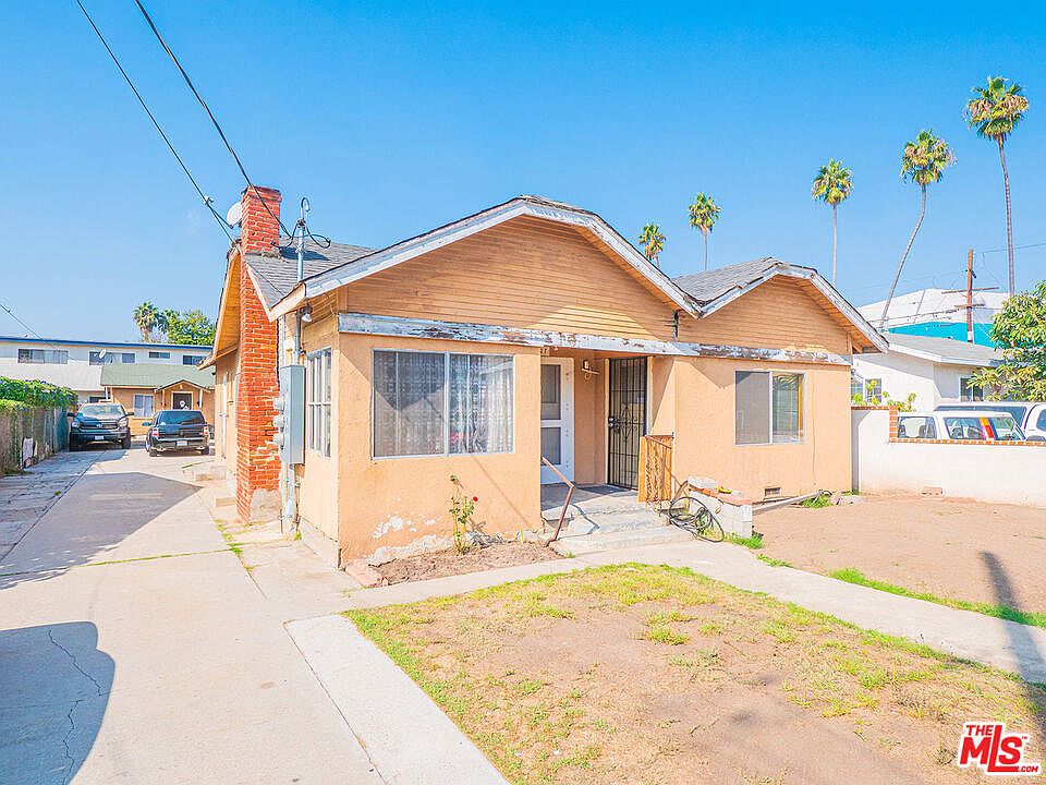 1st image of 407 S Grevillea Ave