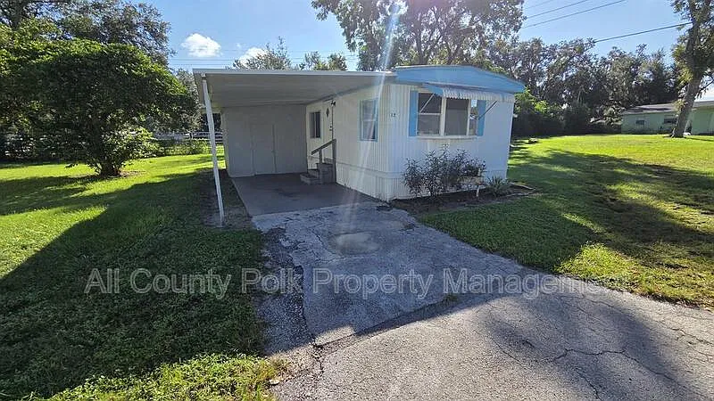 2735 W 10th St — Photo 1