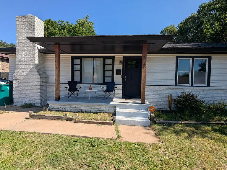 715 NW 89th St — Photo 15