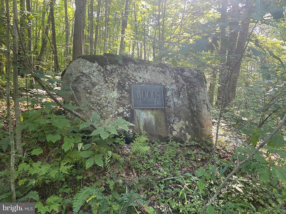 1st image of Woods Way
