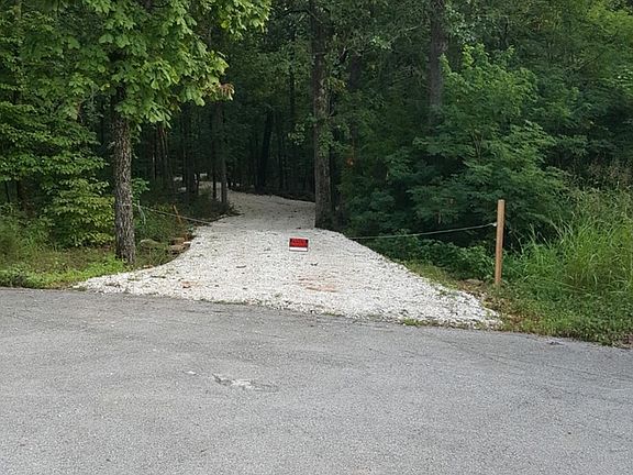 4th image of 2405 N Autumn View Dr