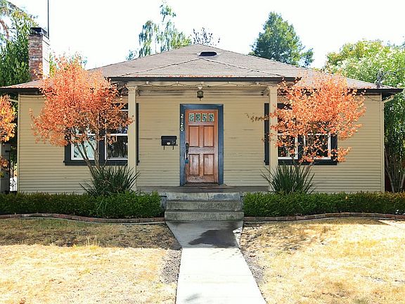 2nd image of 2120 Princeton St