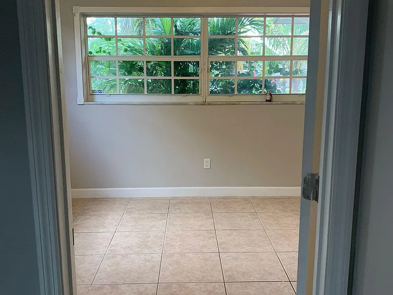 7181 SW 10th Ct — Photo 11