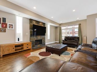 811 N Bishop St #2, Chicago, IL 60642