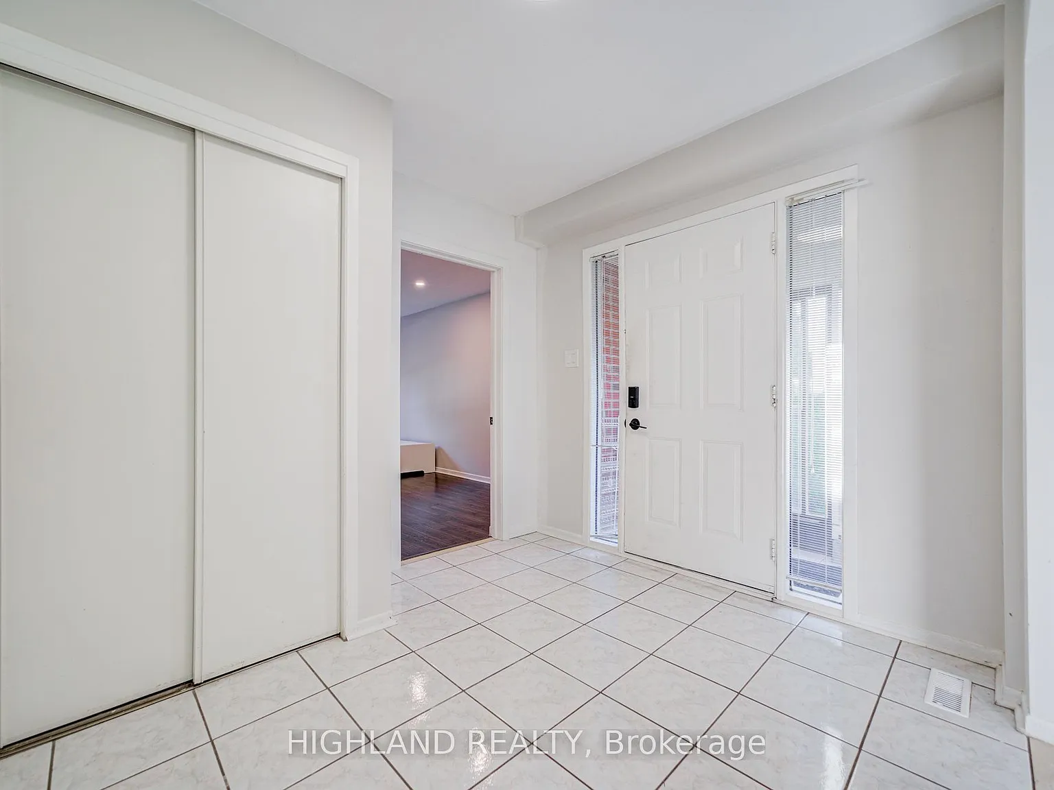 4 bed, $3,980 — Photo 2