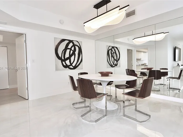 7000 Island Blvd #2605 — Photo 4