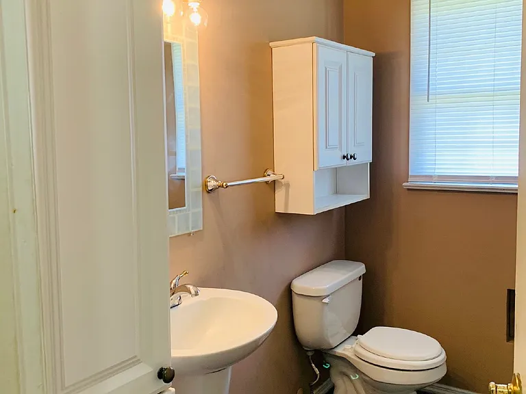 450 Lees Country Club Rd — Photo 16