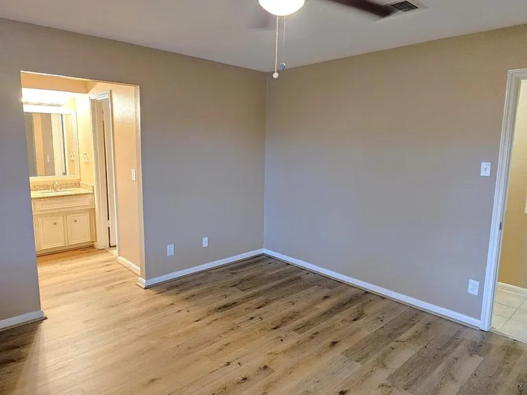 2327 Shadbury Ct — Photo 22