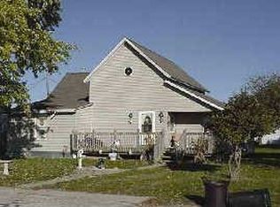 415 W Elizabeth St, Flora, IN 46929