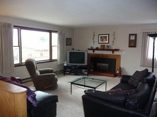 3rd image of 2405 S Hills Dr