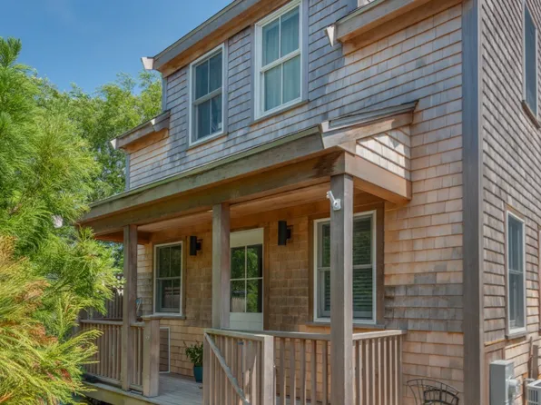 21A Pine St #2, Nantucket, MA 02554