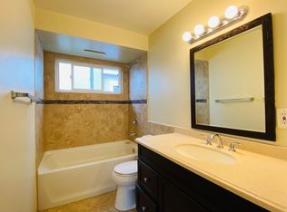 263 D Ave APT 6, Coronado, CA 92118
