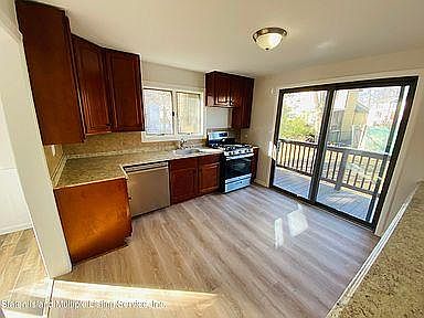 2nd image of 3301 Sheldon Ave