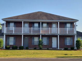 1096 Saint Andrews Ln, Starkville, MS 39759