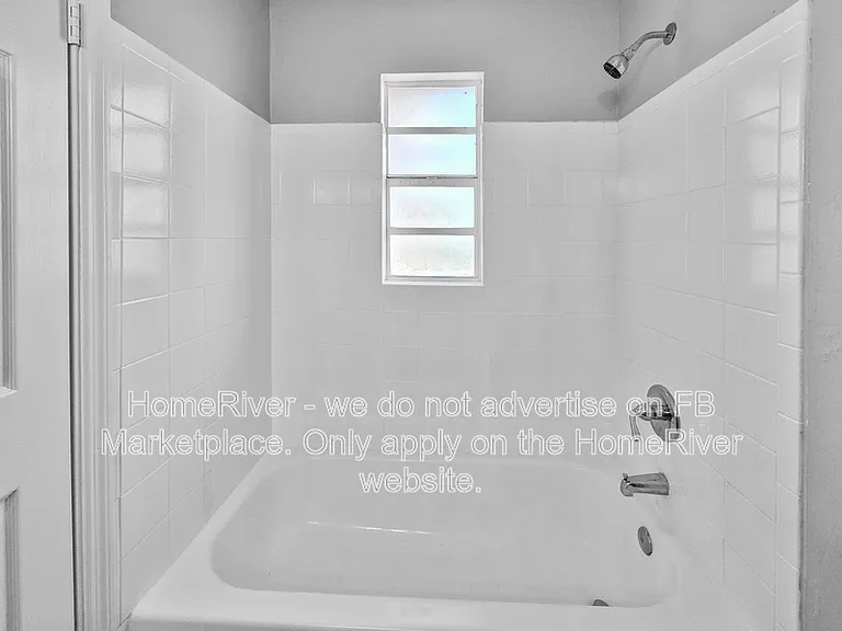 11563 SE 57th Ct — Photo 11