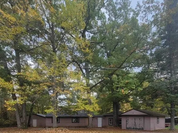 5126 Laird Lake Rd, Hale, MI 48739