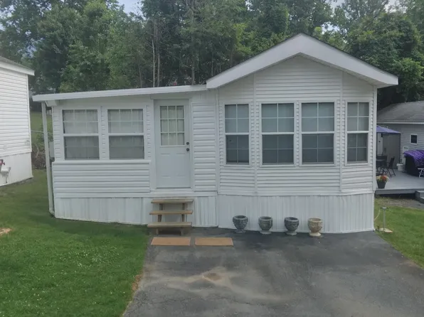 5355 E Pkwy #101, Cosby, TN 37722