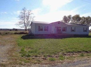 110 E 4th St, Mapleton, KS 66754