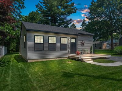 10 1st Avenue, Waterford, CT, 06385