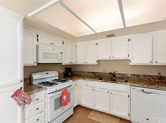 2nd image of 4567 Brookview Ct