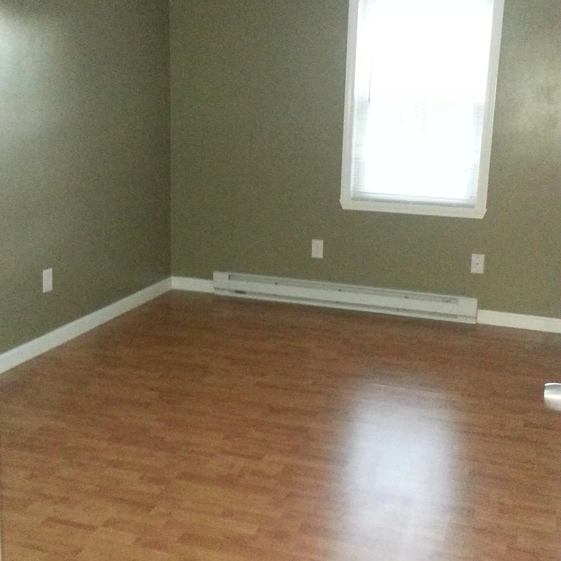 3 bed, $2,100 — Photo 3