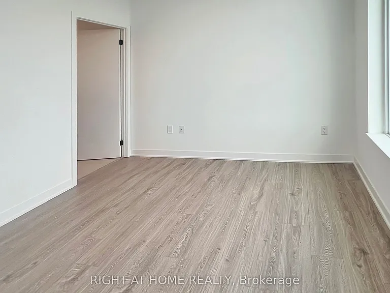 2495 Eglinton Ave W #809 — Photo 5
