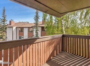 7240 Huntsmen Cir #4-D, Anchorage, AK 99518