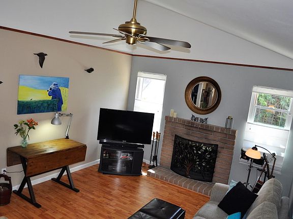 4th image of 3152 Summercreek Dr