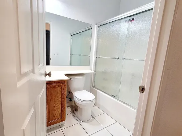 5428 Stone Bridge Ct, Stockton, CA 95219