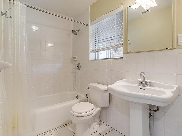 3528 Rogers Ave — Photo 22