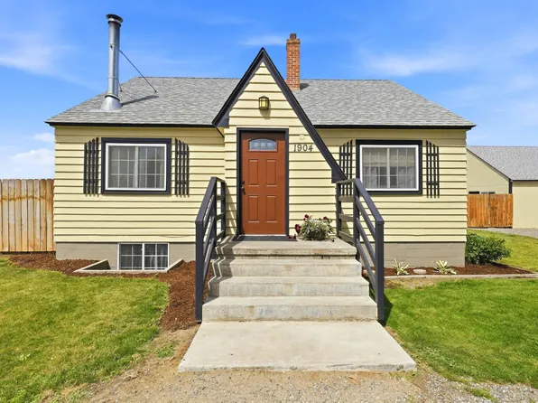 1904 Road 64, Pasco, WA 99301