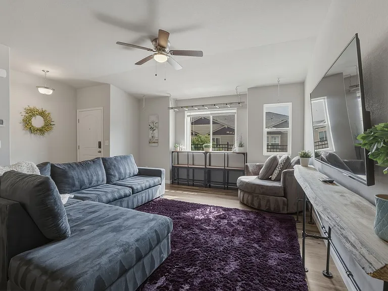 2093 Birmingham Loop — Photo 4