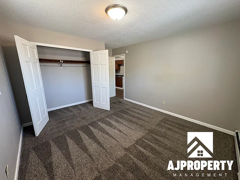 3309 S Elmwood Ave #2 — Photo 11