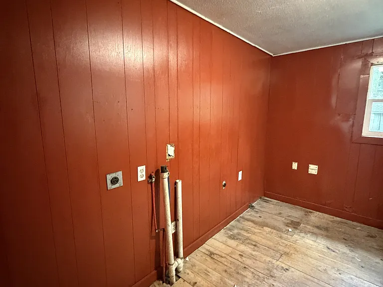 800 W 25th St — Photo 11