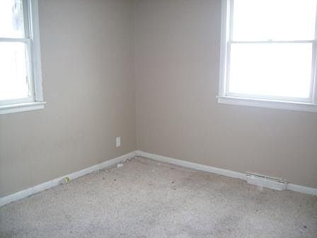 2nd image of 1628 N Irving Ave