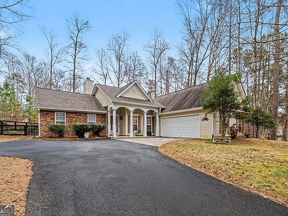 2nd image of 3835 Pilgrim Mill Rd