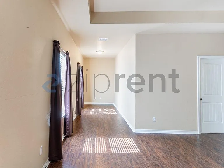 1885 County Road 452 — Photo 33