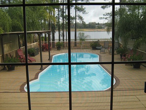 5th image of 3646 Lake Diana Dr