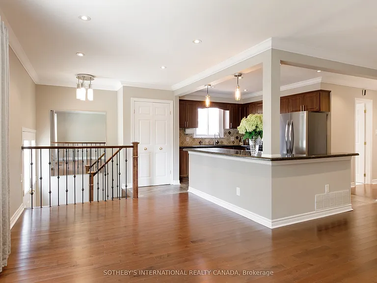 2694 Constable Rd #UPPER — Photo 7