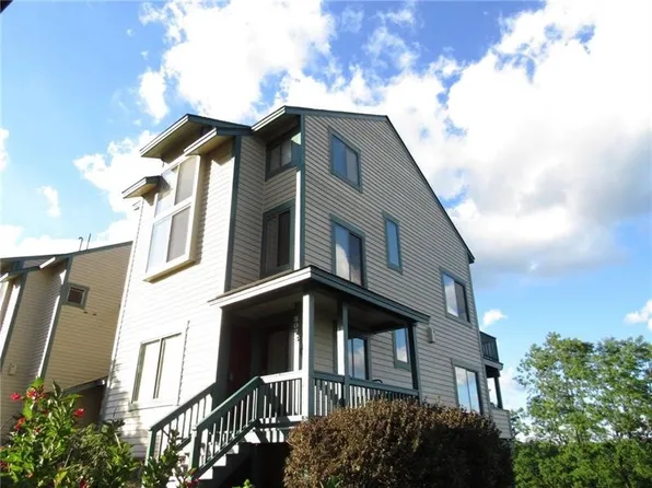 8072 Meadowridge Dr, Champion, PA 15622