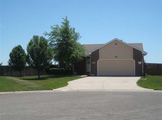 6159 Quail Ridge Ct, Wichita, KS 67220