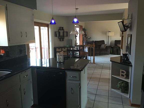 Kitchen looking to Living Rm