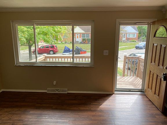 3rd image of 2526 Arroka Dr