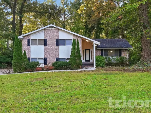 543 Barbashela Cir, Stone Mountain, GA 30088