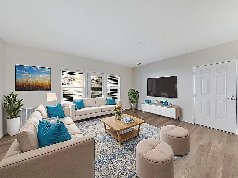 Luxe Ripon Apartments — Photo 17