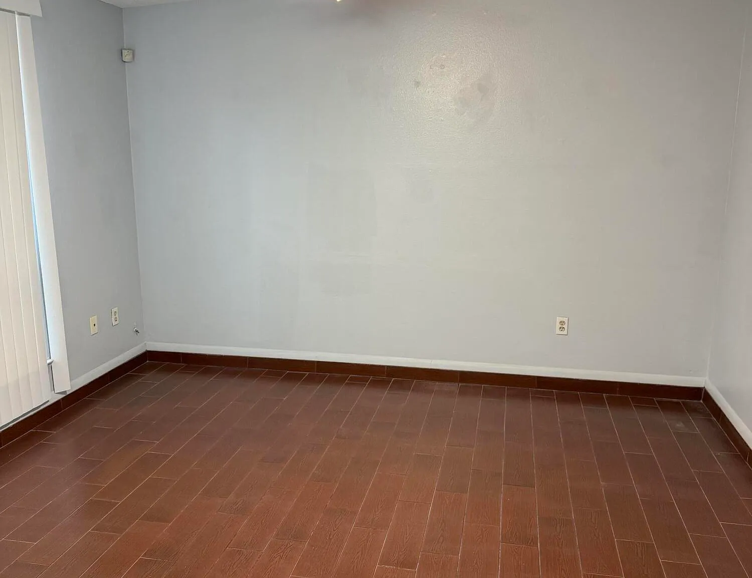 3 bed, 2.0 bath, 1481 sqft, $1,250 — Photo 2