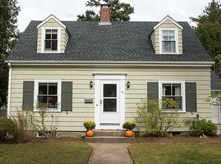 17 Warner Ave, South Kingstown, RI 02879